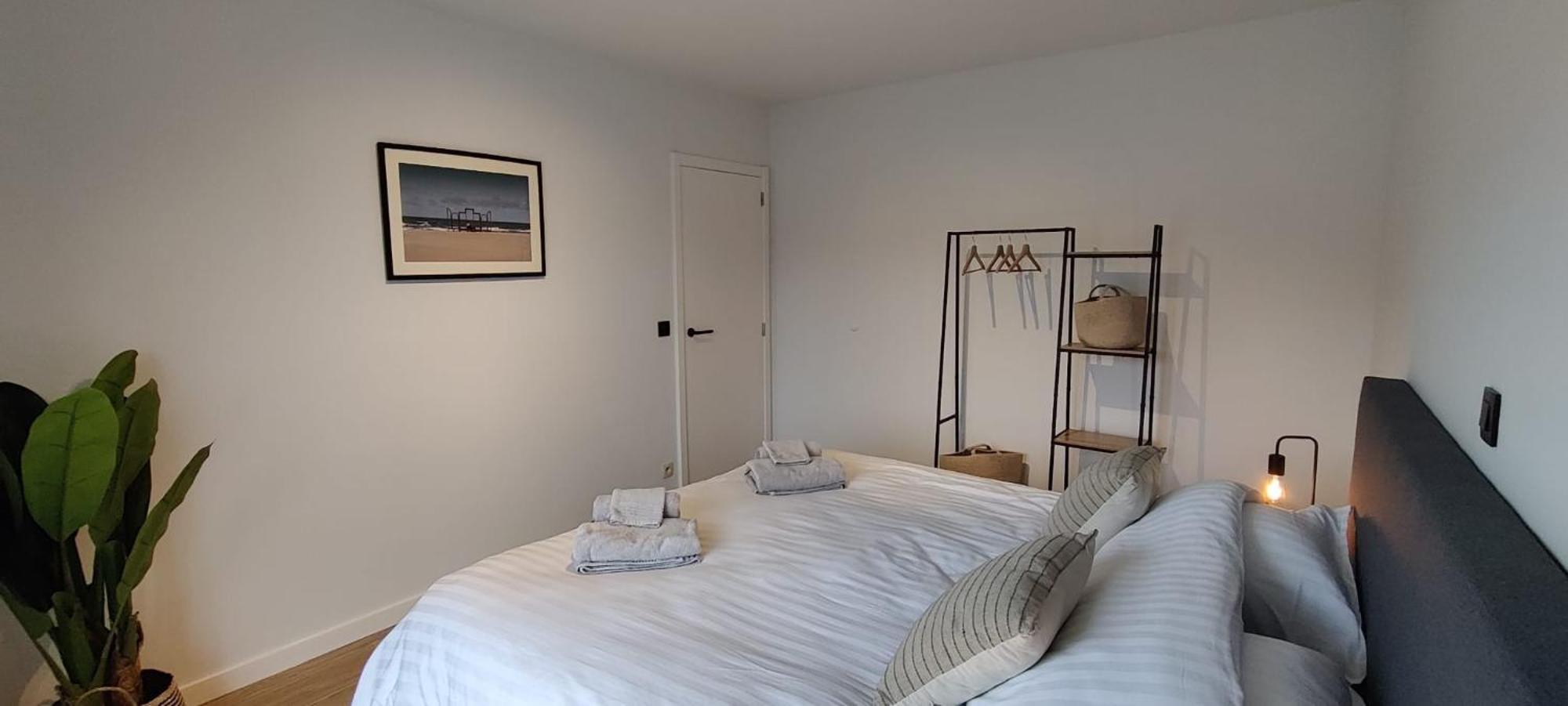 Luxueus, Ruim Appartement Op 350M Van Het Strand Ostend Exterior photo